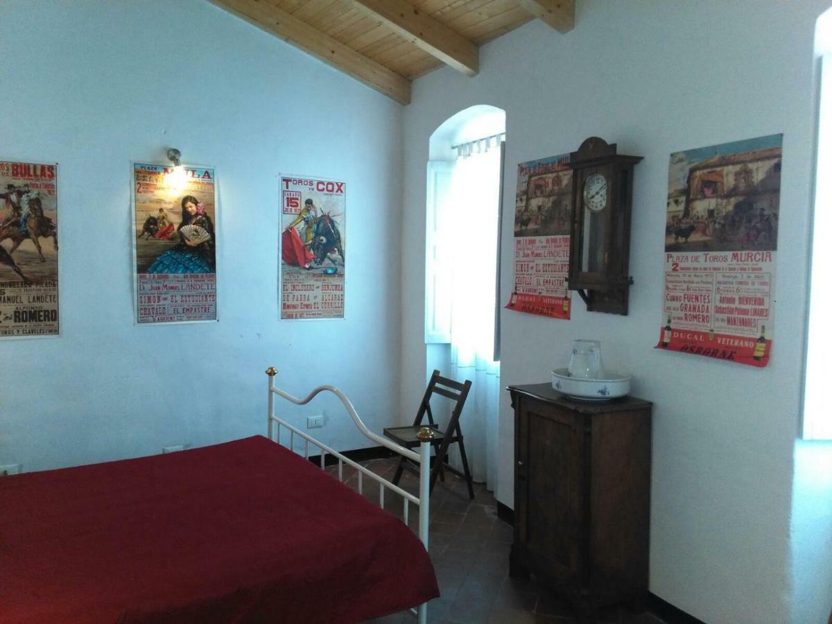 Lovely Renovated Apartment Near Dolcedo Bagian luar foto