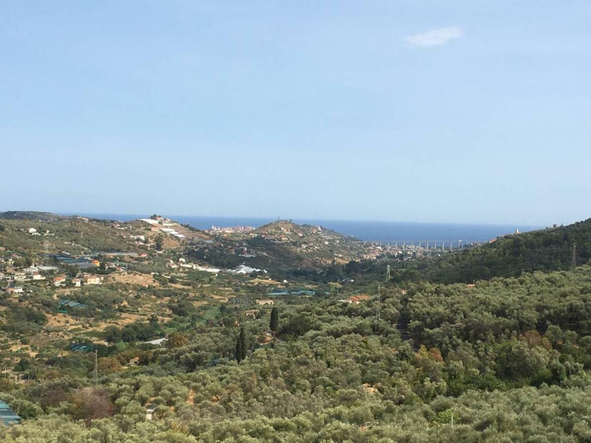 Lovely Renovated Apartment Near Dolcedo Bagian luar foto
