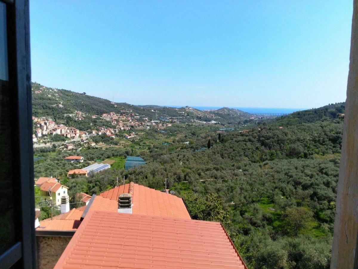 Lovely Renovated Apartment Near Dolcedo Bagian luar foto