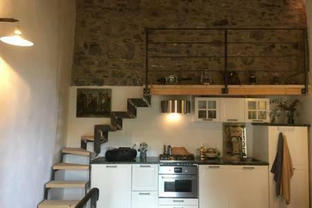 Lovely Renovated Apartment Near Dolcedo Bagian luar foto