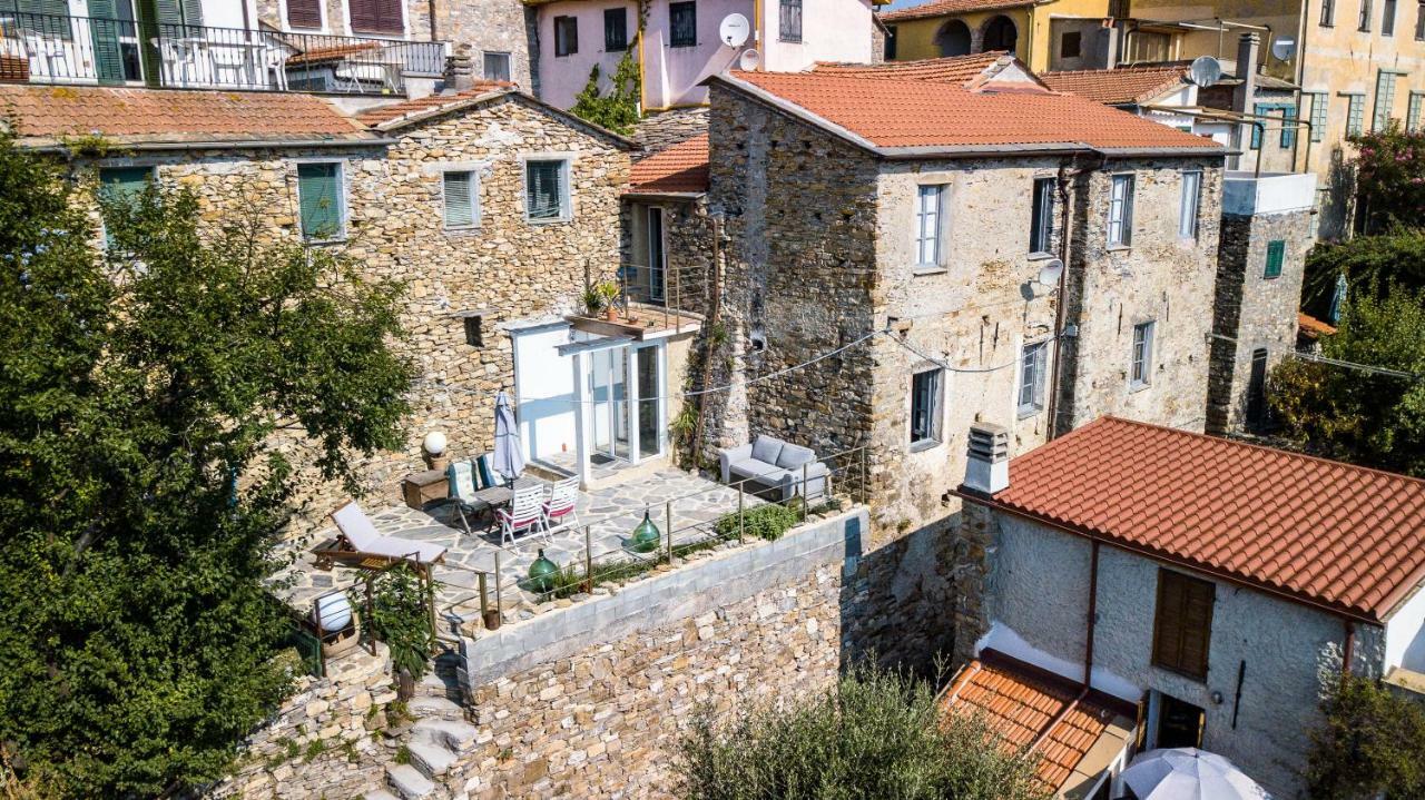 Lovely Renovated Apartment Near Dolcedo Bagian luar foto